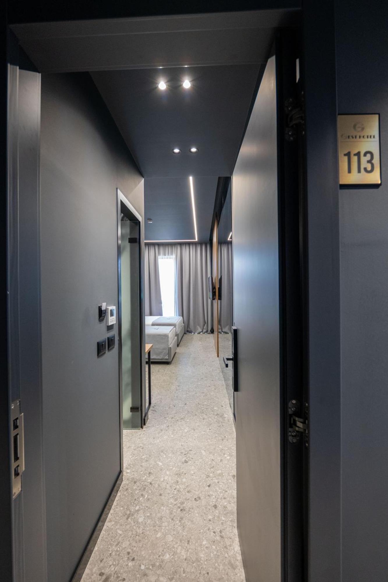 Gest Hotel Radhime Exterior photo