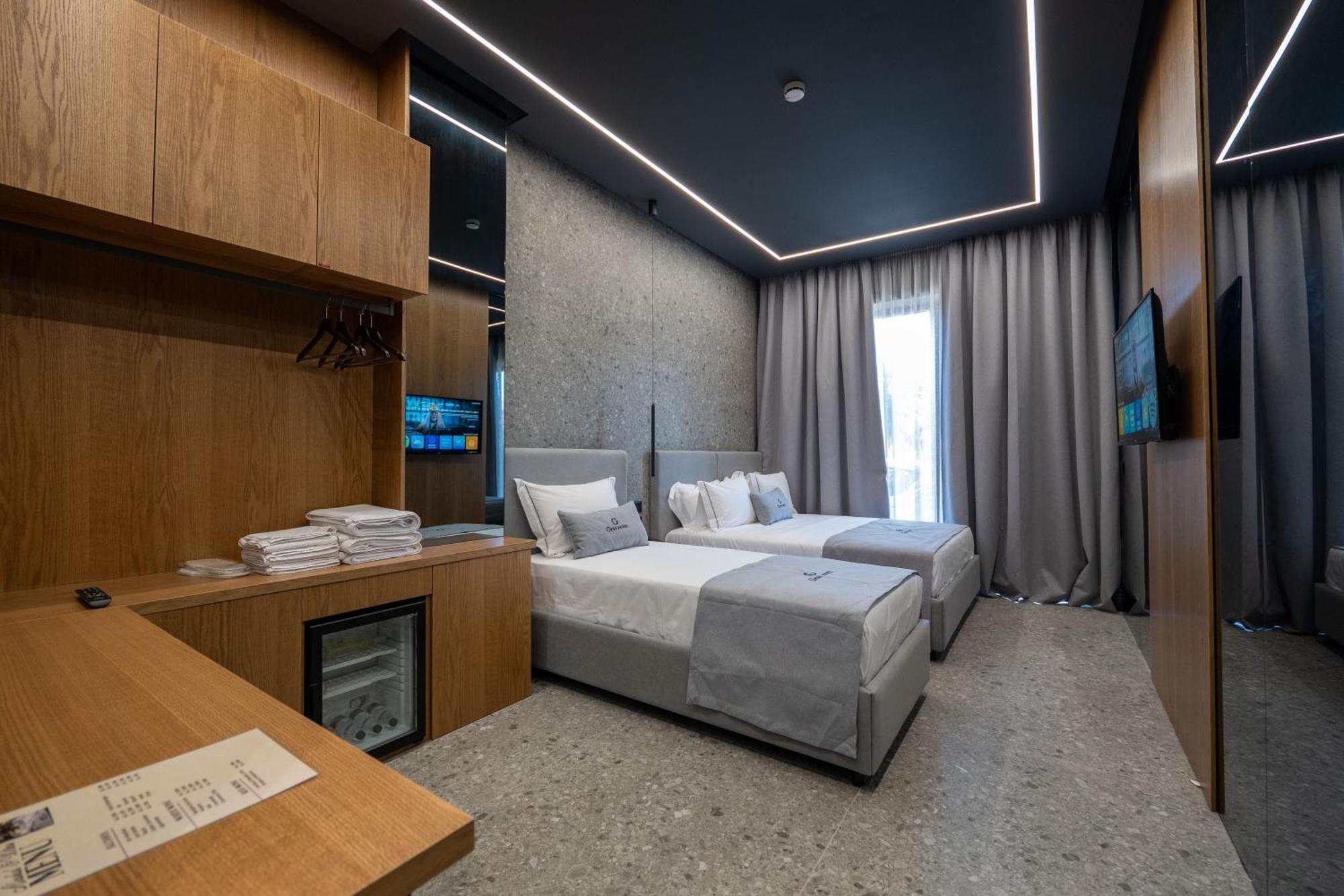Gest Hotel Radhime Exterior photo